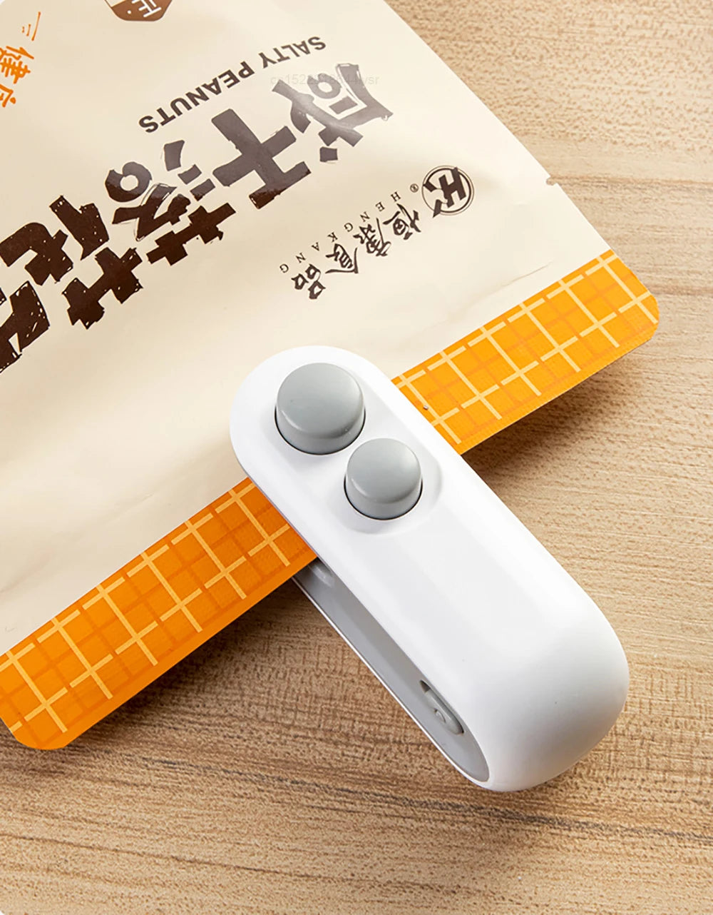 Mini Portable Heat Sealer – Reseal Chips & Snack Bags Instantly